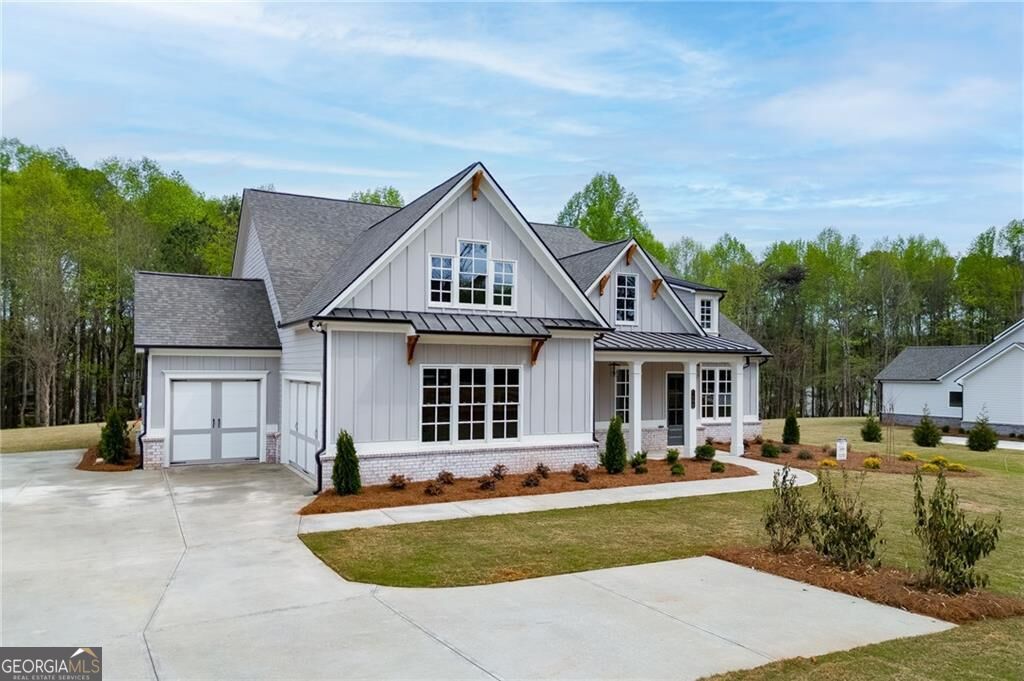 5450 Settingdown Road Property Photo 2