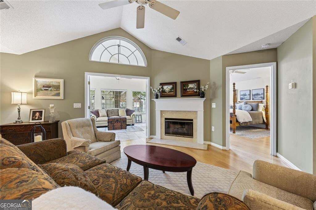 2943 Oakside Circle Property Photo 2