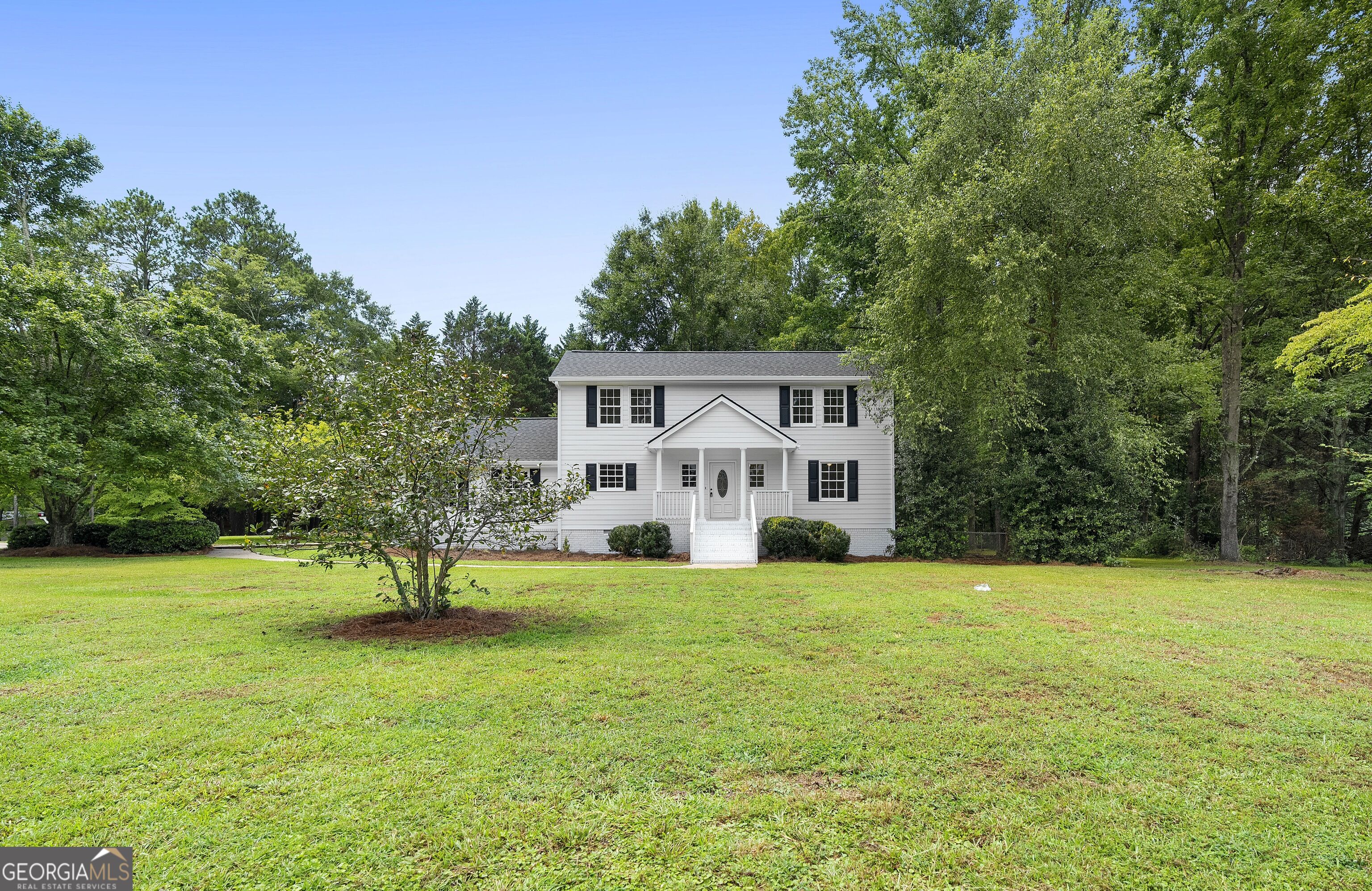 65 Heritage Circle Property Photo 2