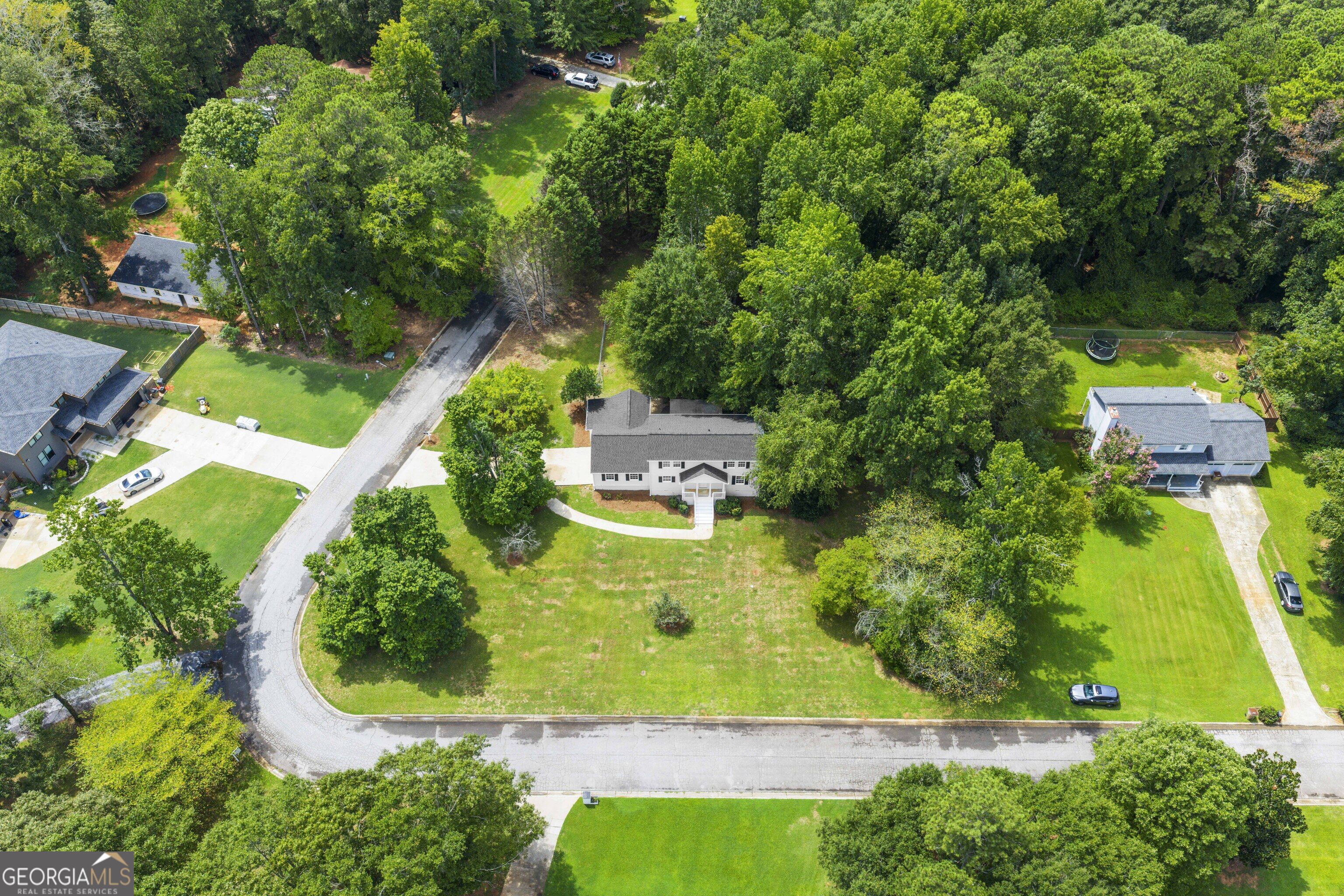65 Heritage Circle Property Photo 32