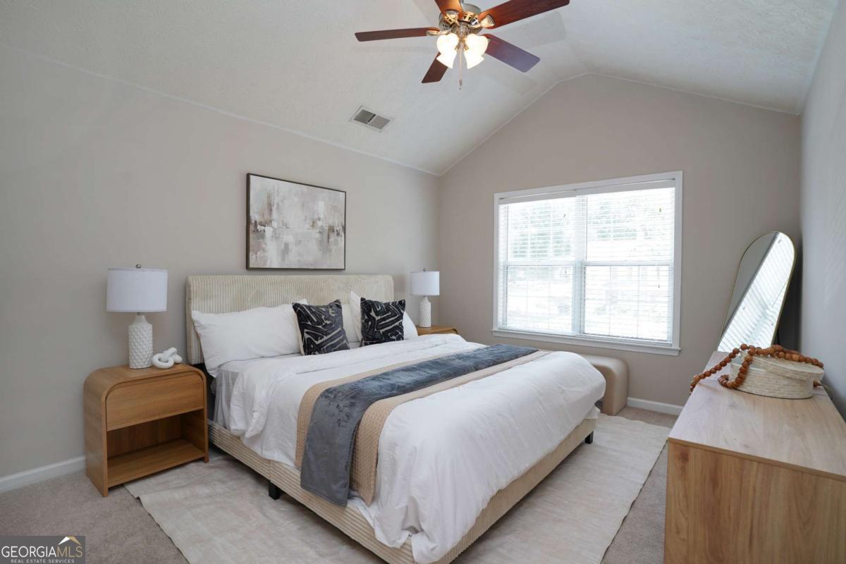 182 Oak Green Drive Property Photo 14