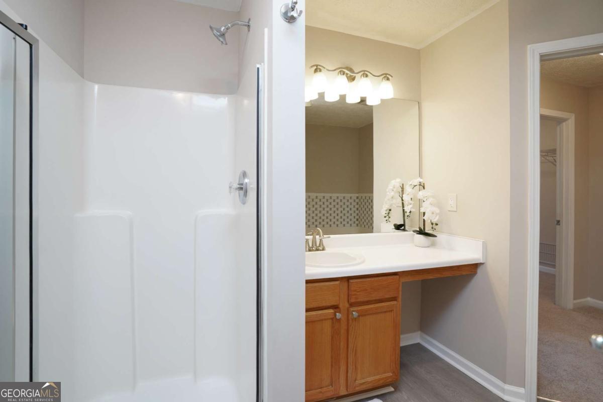 182 Oak Green Drive Property Photo 18