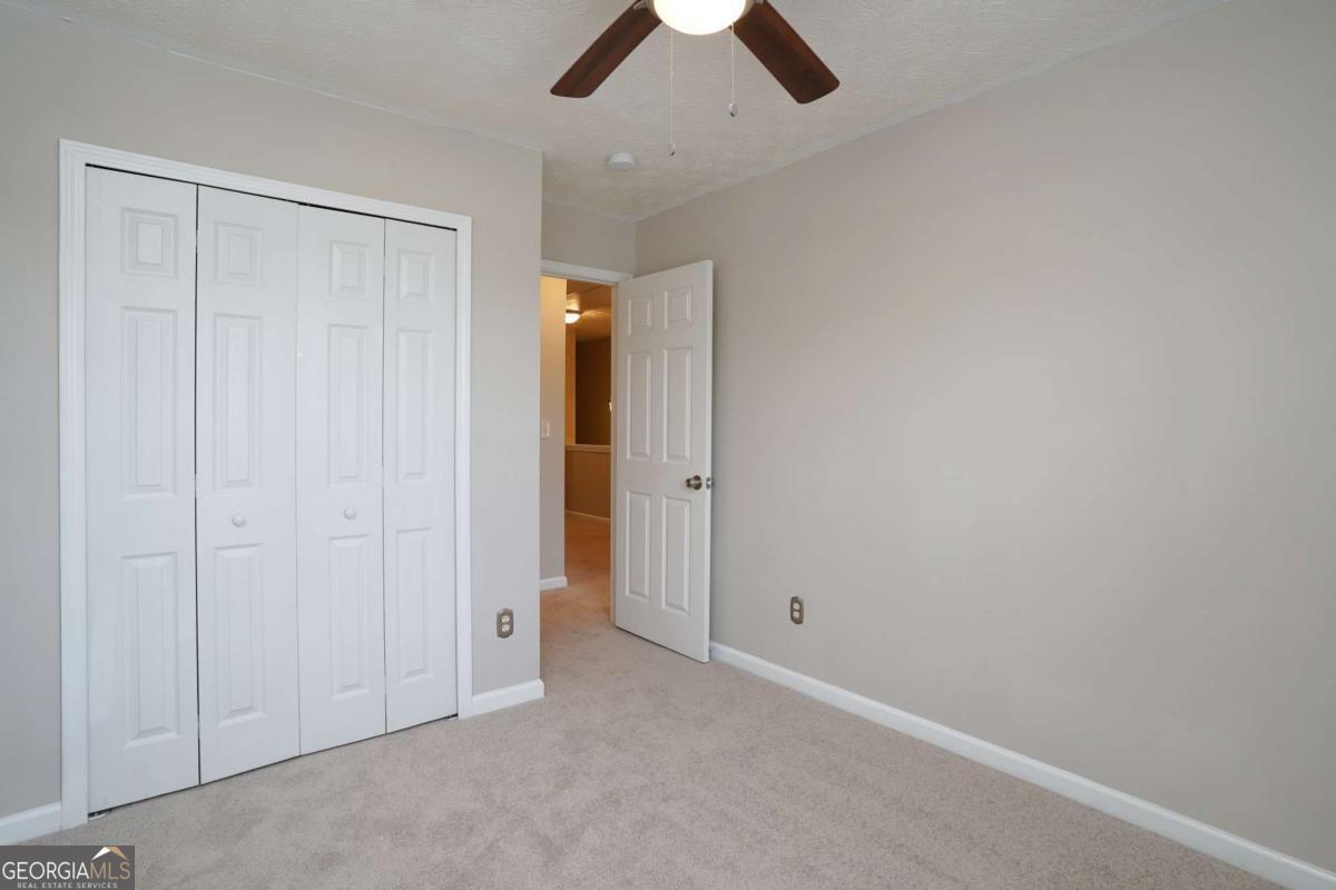 182 Oak Green Drive Property Photo 22