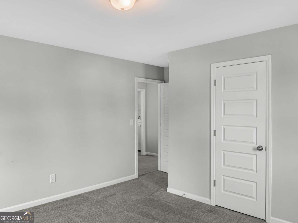2054 Maplewood Way Property Photo 13