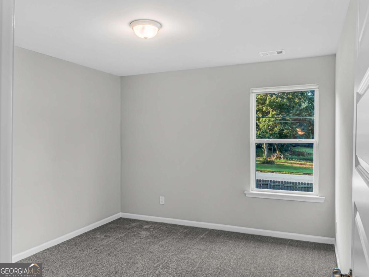 2054 Maplewood Way Property Photo 17