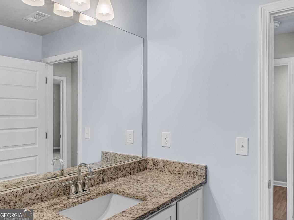 2054 Maplewood Way Property Photo 22