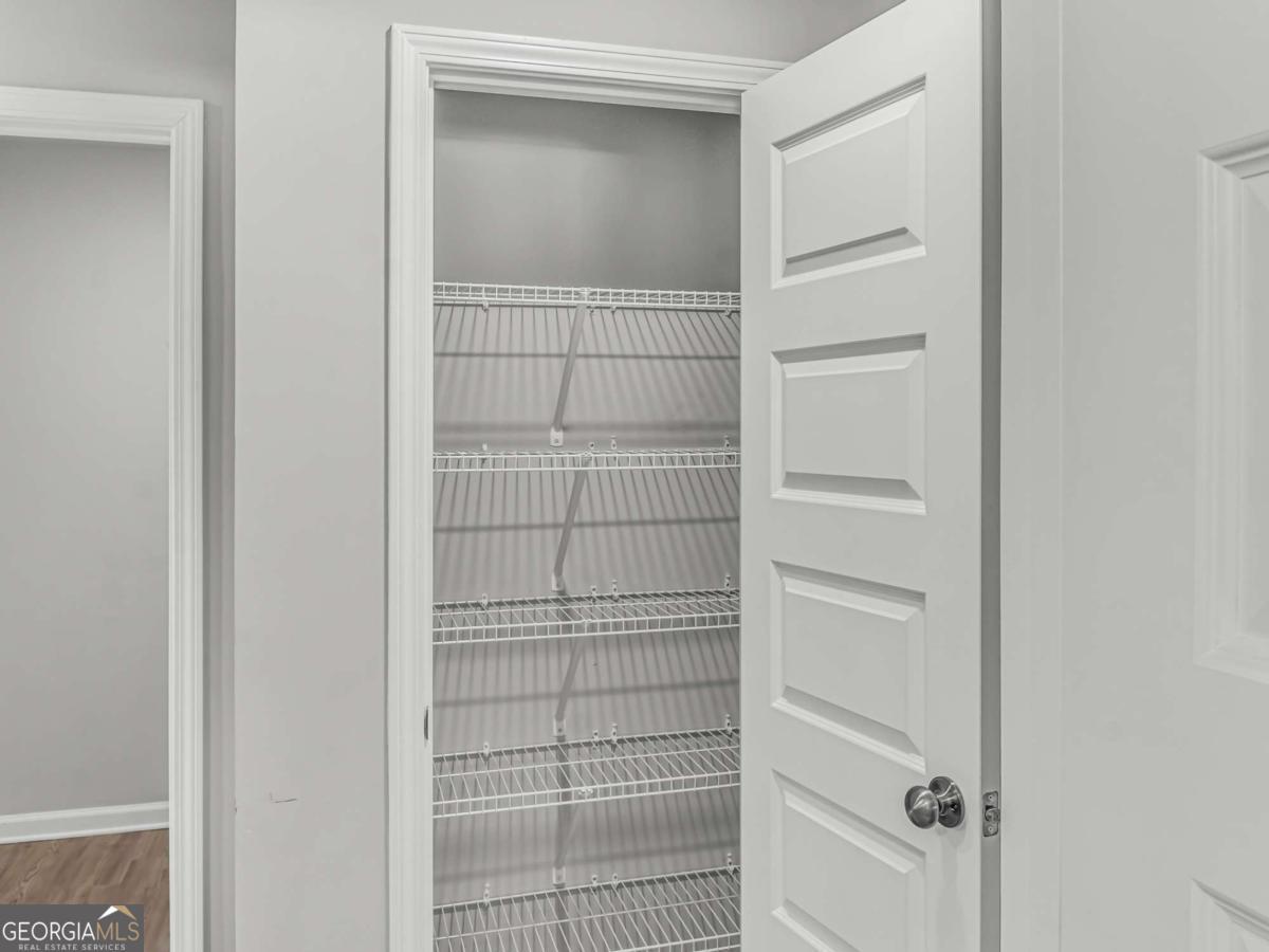 2054 Maplewood Way Property Photo 31
