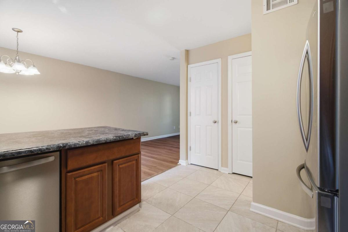 908 Summer Place Property Photo 16