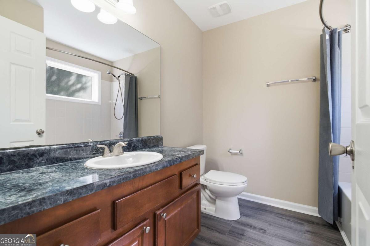 908 Summer Place Property Photo 27