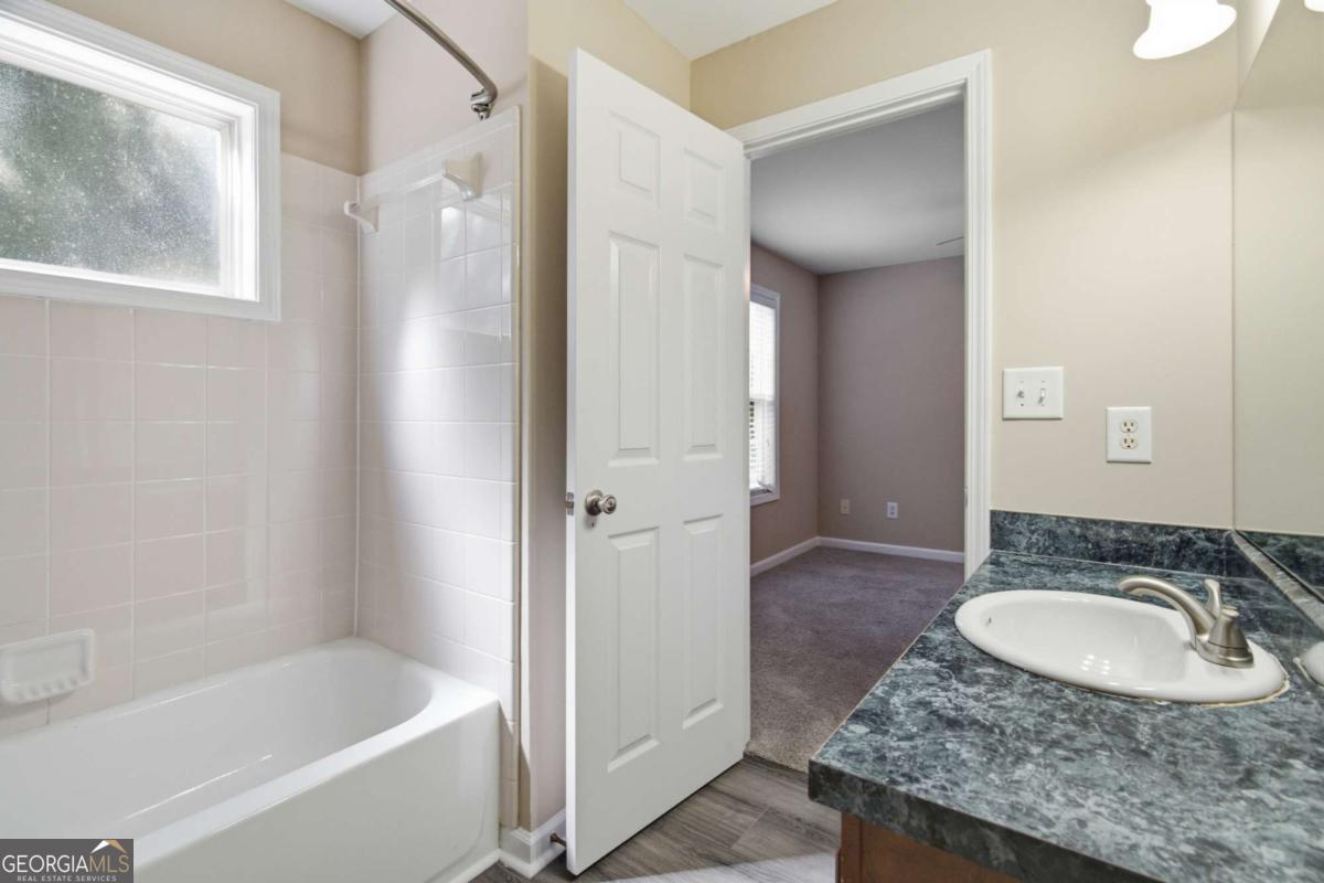 908 Summer Place Property Photo 29