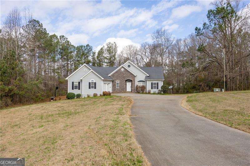 7387 Milam Road Property Photo 5