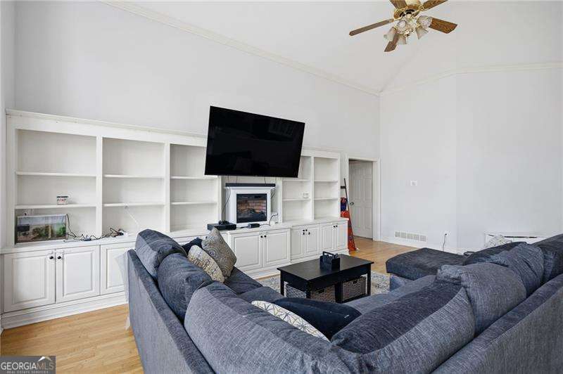 7387 Milam Road Property Photo 10
