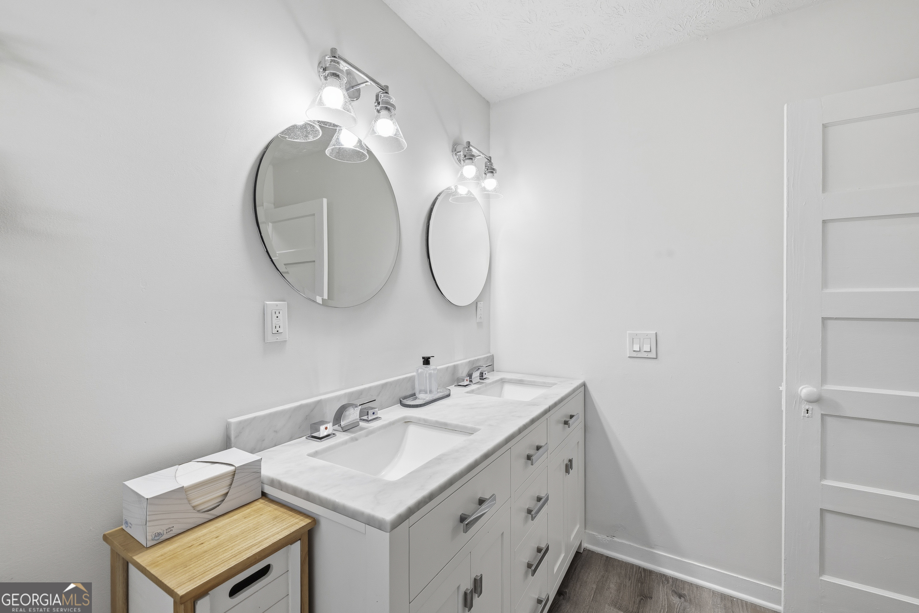 49 Poplar Street Property Photo 31