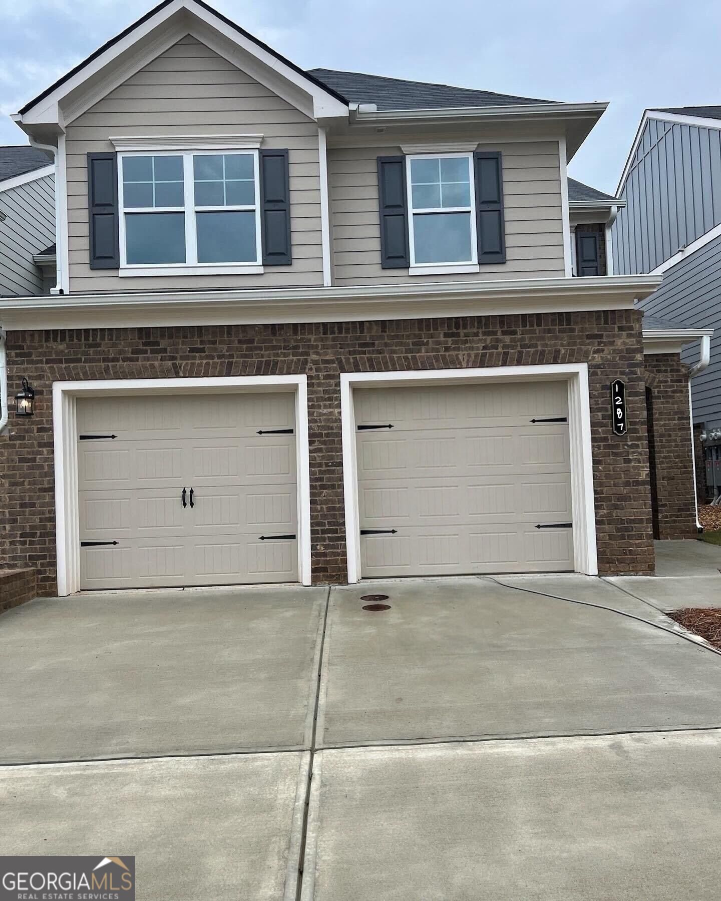 1287 Park Center Circle Property Photo 1