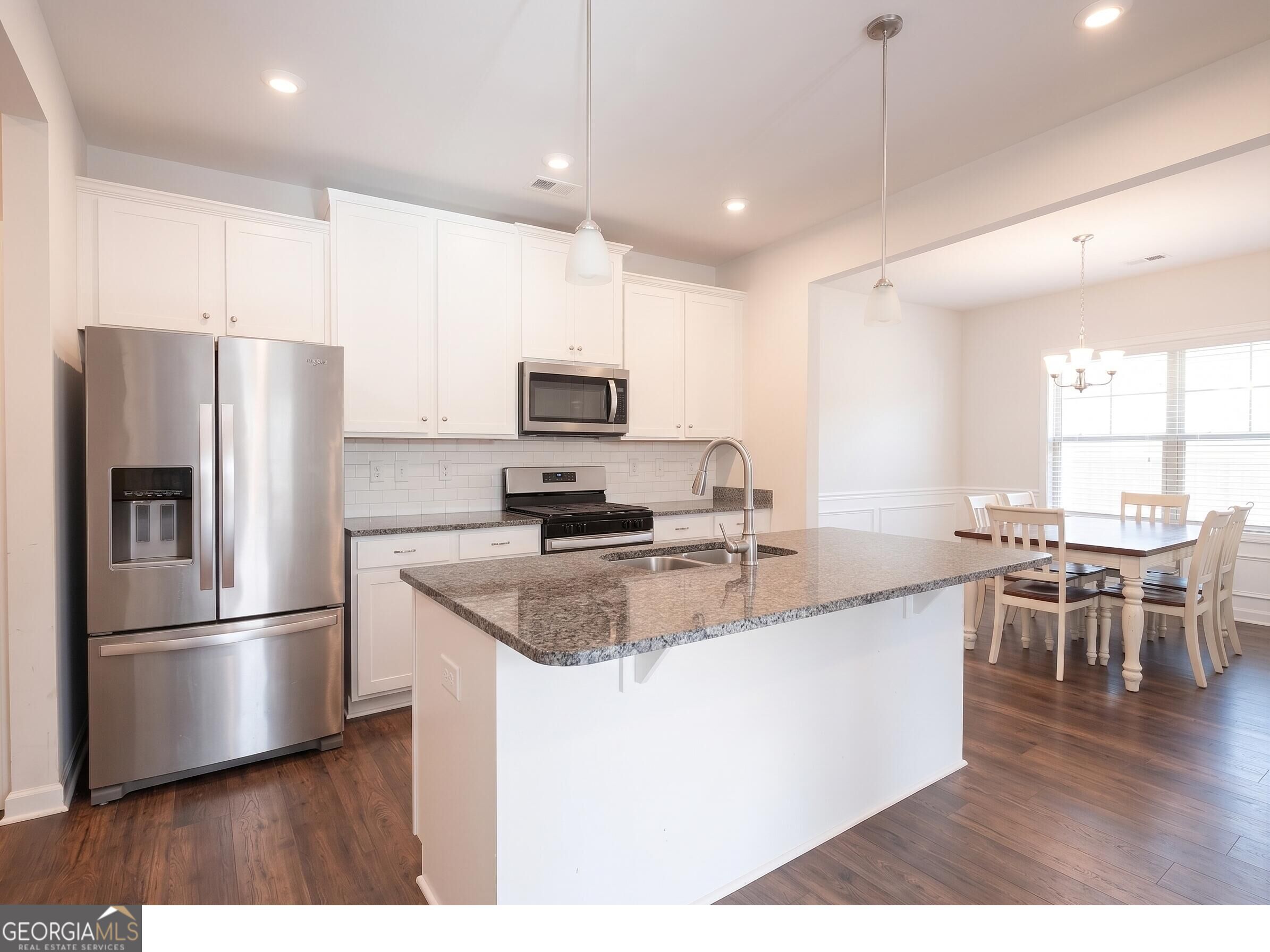 1287 Park Center Circle Property Photo 3