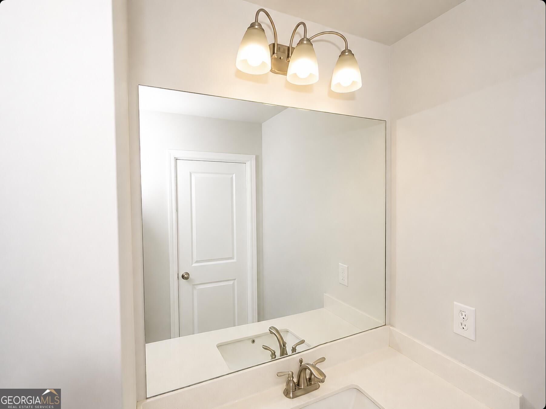 1287 Park Center Circle Property Photo 6