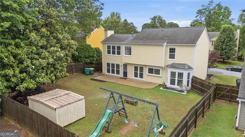 155 Thatching Lane Property Photo 6