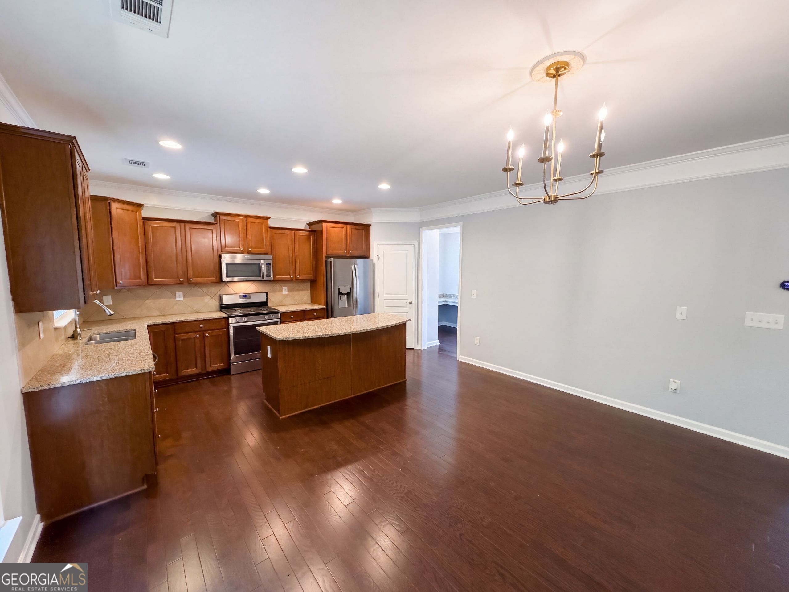 764 Binkley Walk Property Photo 7