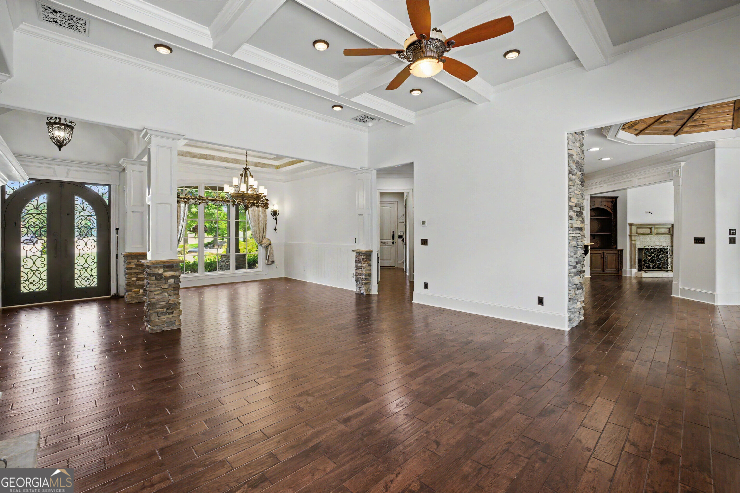441 Warren Way Property Photo 14