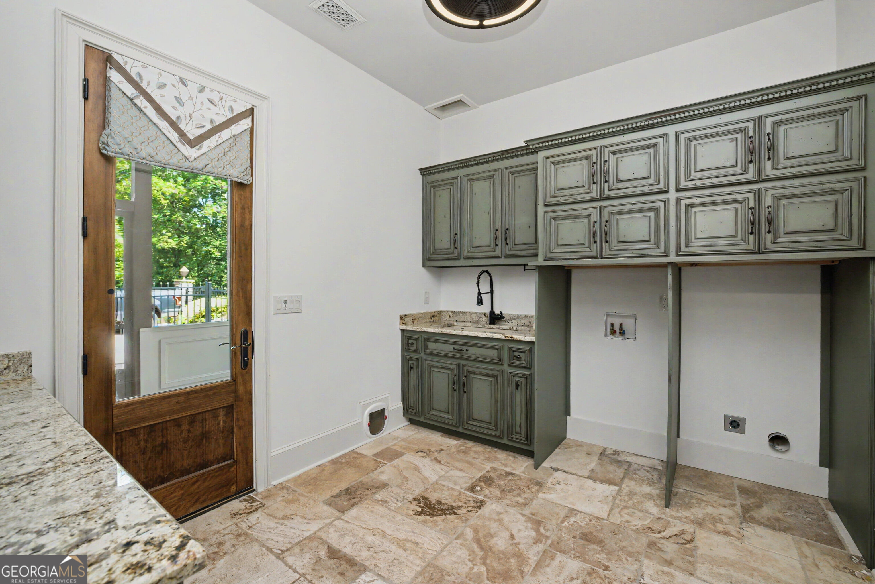 441 Warren Way Property Photo 26