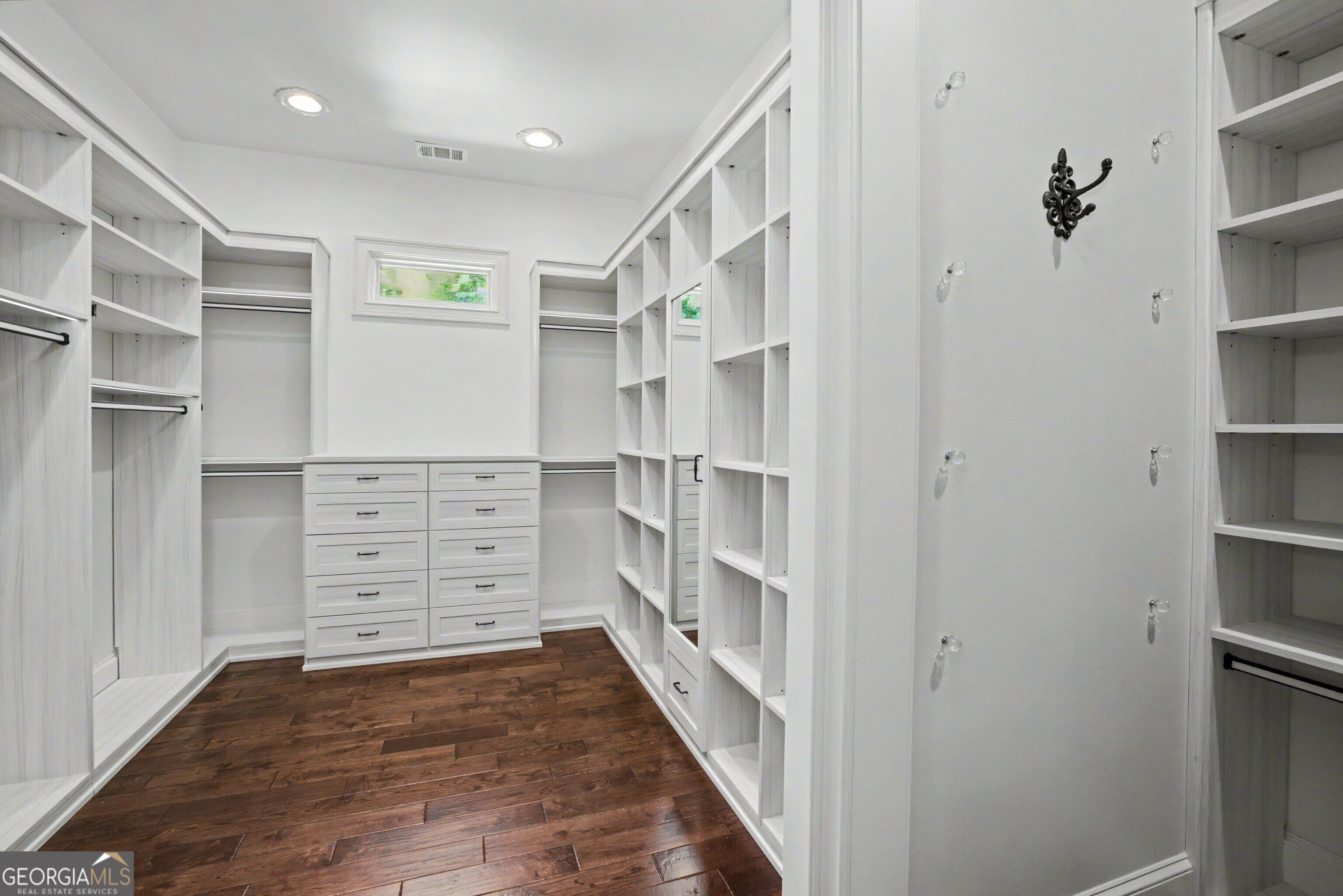 441 Warren Way Property Photo 40
