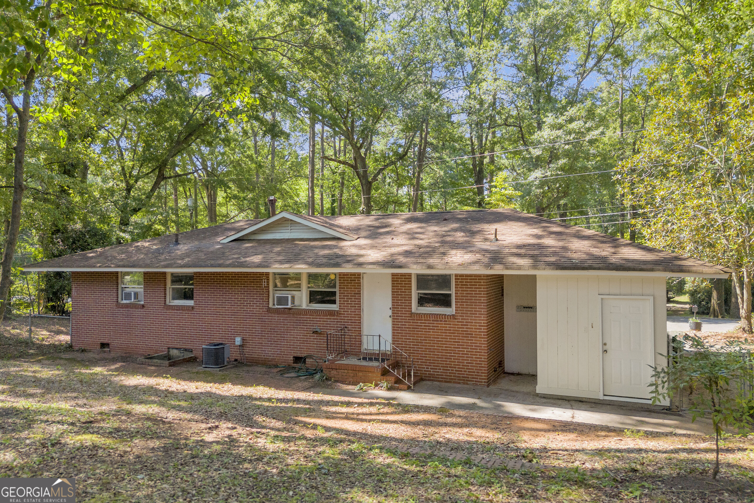 402 Woodland Road Property Photo 5