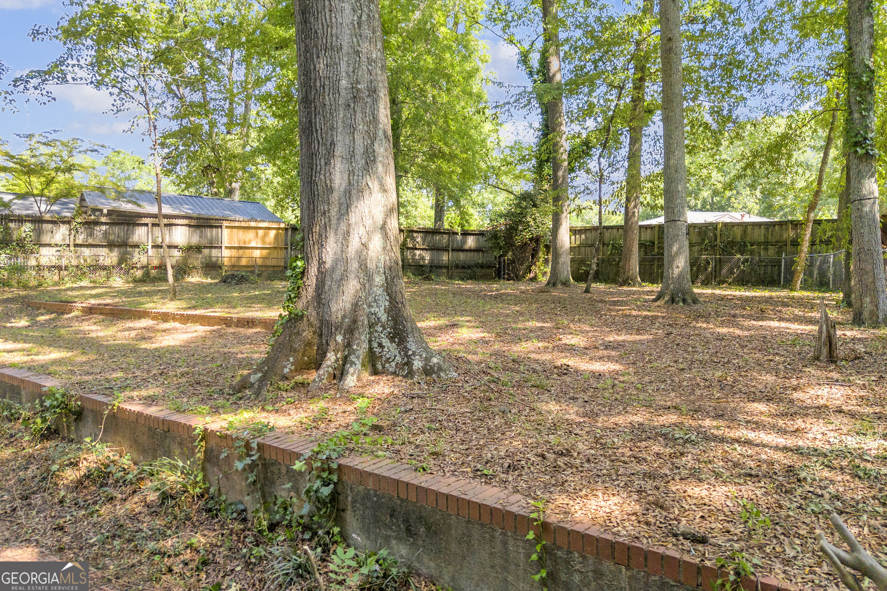 402 Woodland Road Property Photo 9