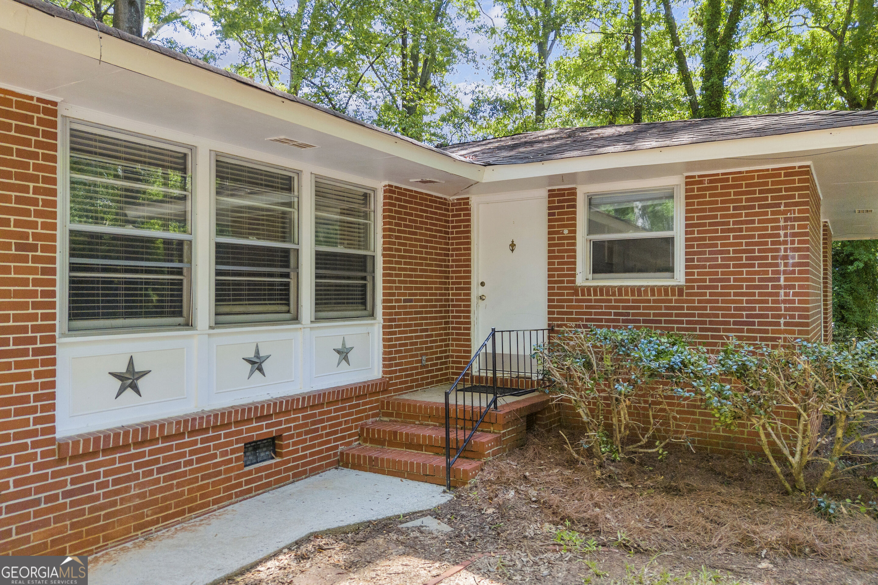 402 Woodland Road Property Photo 10