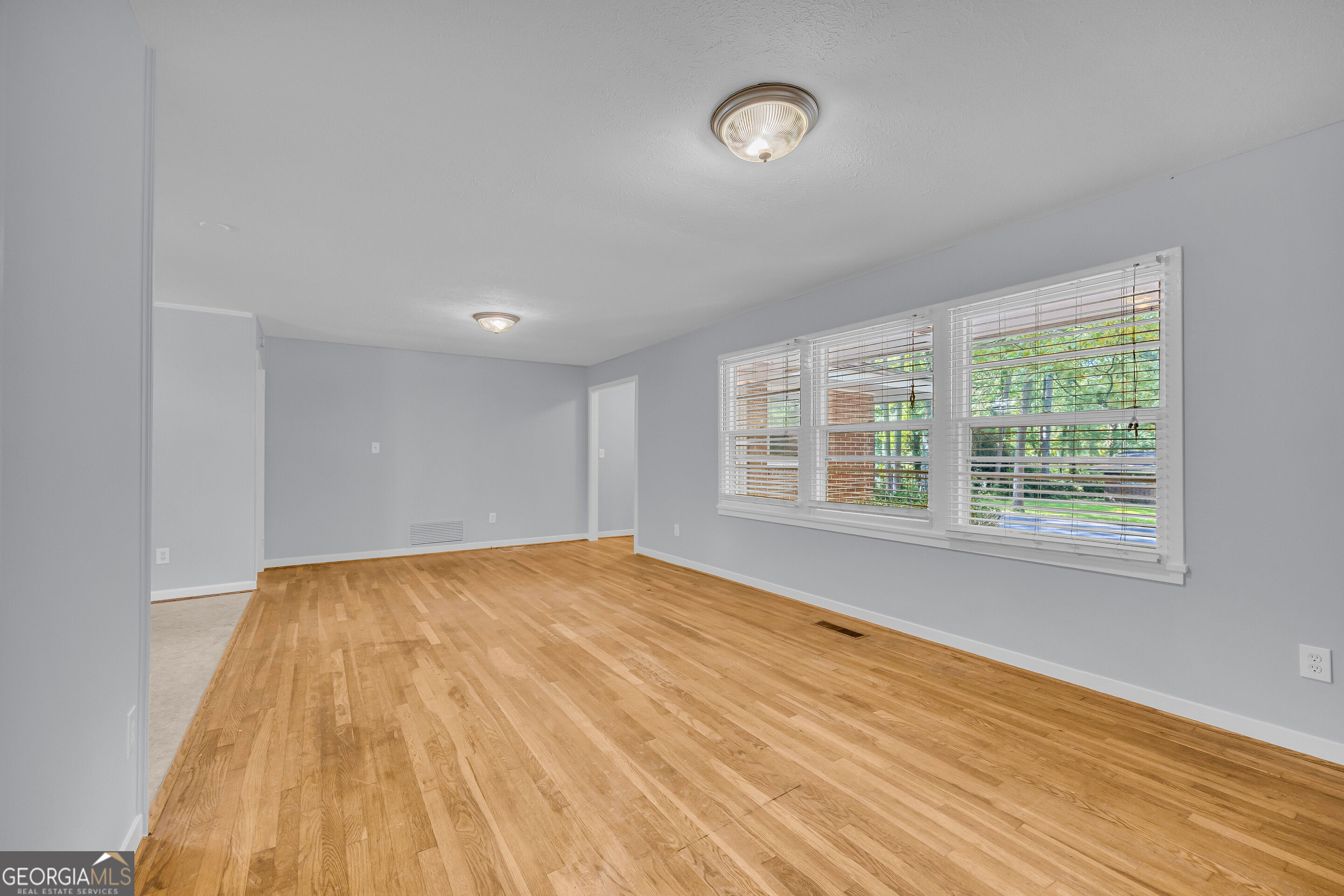 402 Woodland Road Property Photo 14