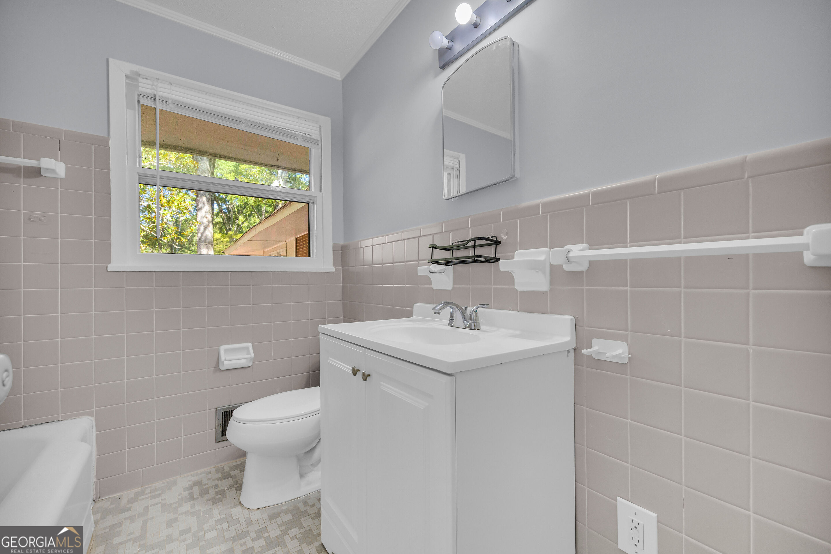 402 Woodland Road Property Photo 35