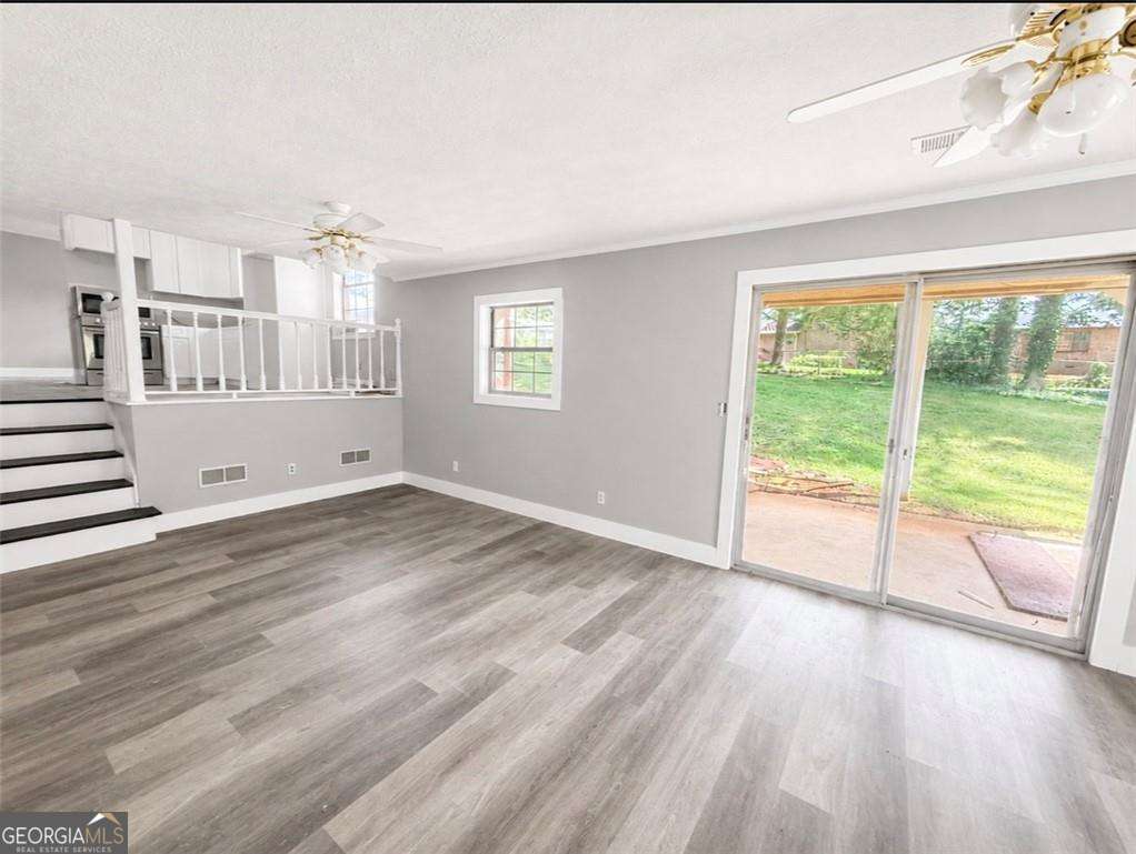 2289 Aurie Drive Property Photo 4