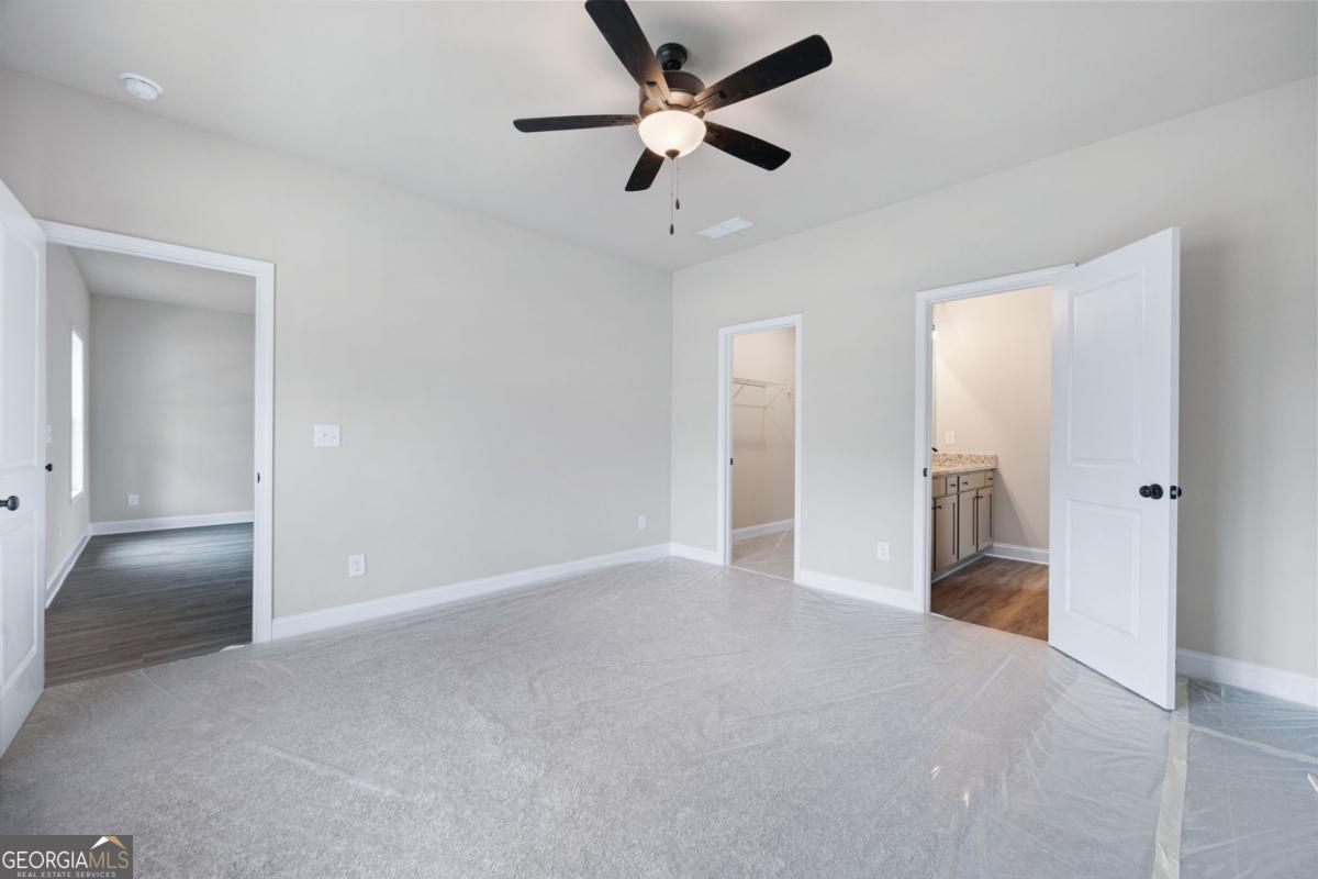 107 Winston Way Property Photo 10