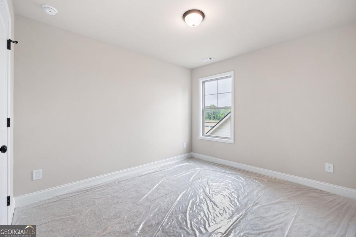 107 Winston Way Property Photo 12