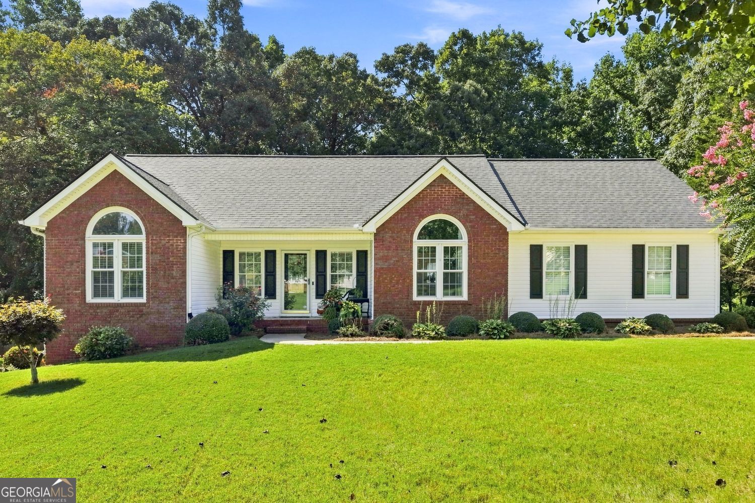 4575 Summerset Drive Property Photo 1