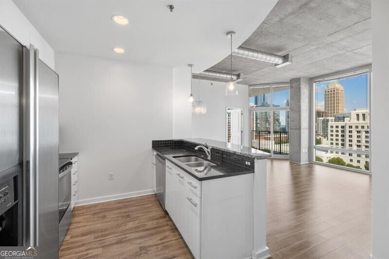923 Peachtree Street Ne # 1428 Property Photo 9