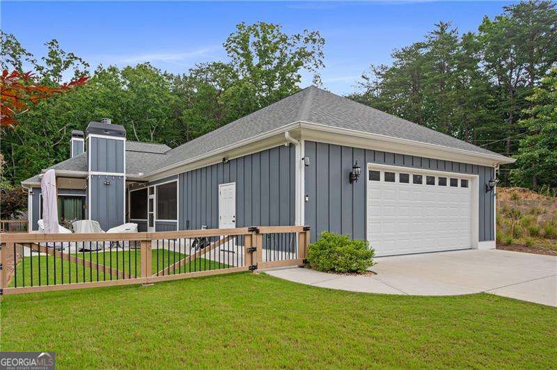 106 Osage Court Property Photo 4