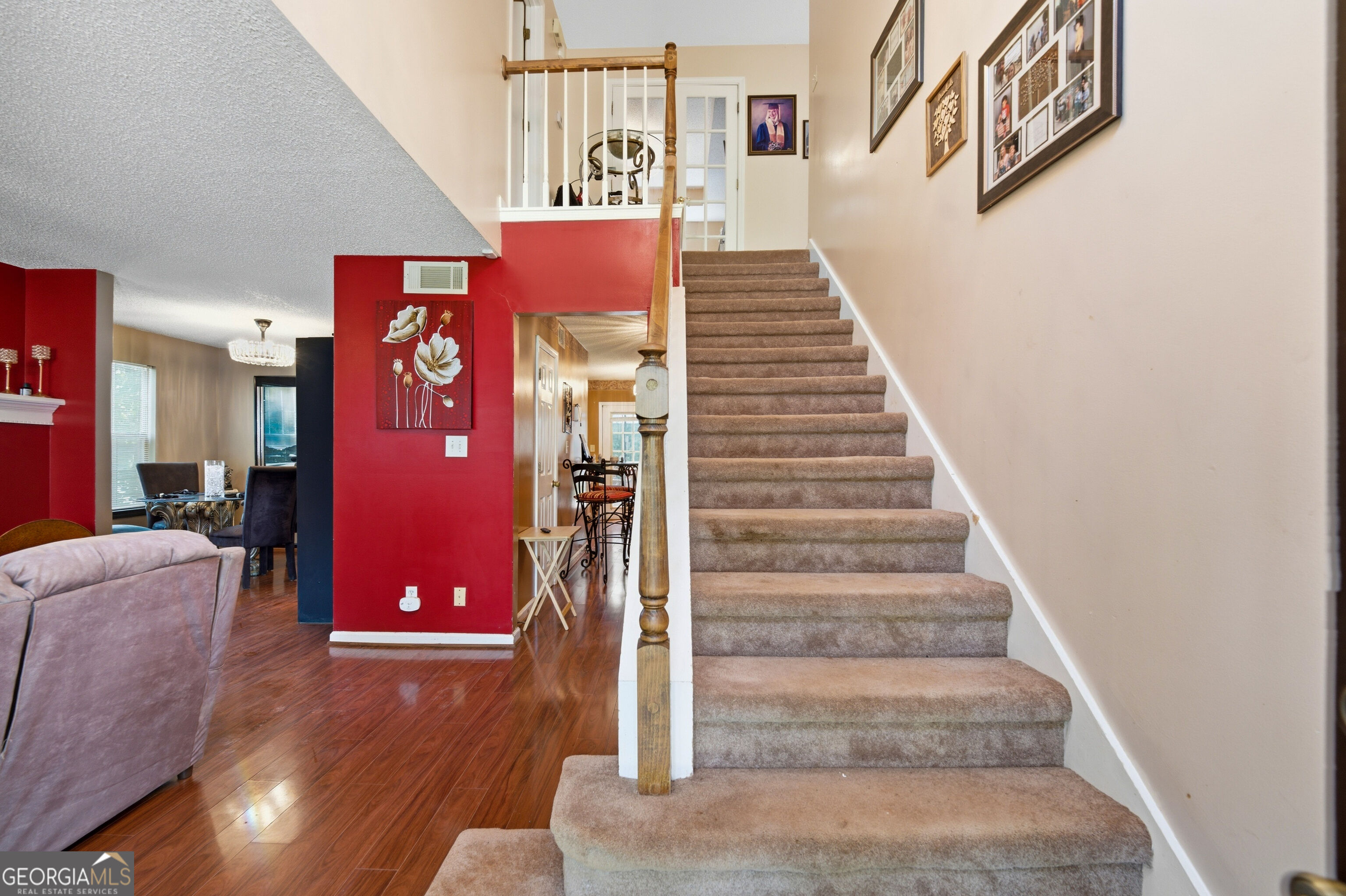 100 Eagle Way Property Photo 4