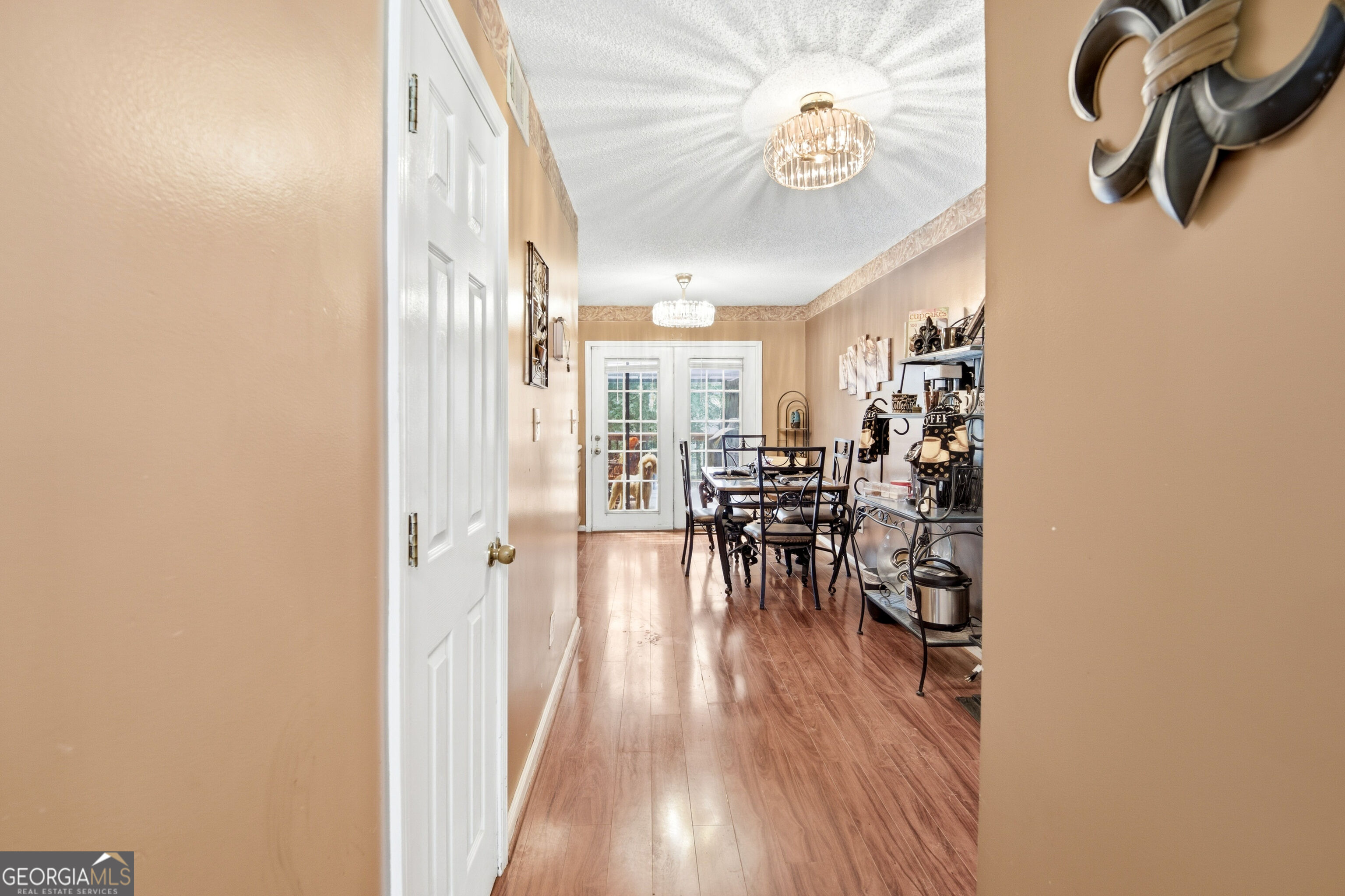 100 Eagle Way Property Photo 8