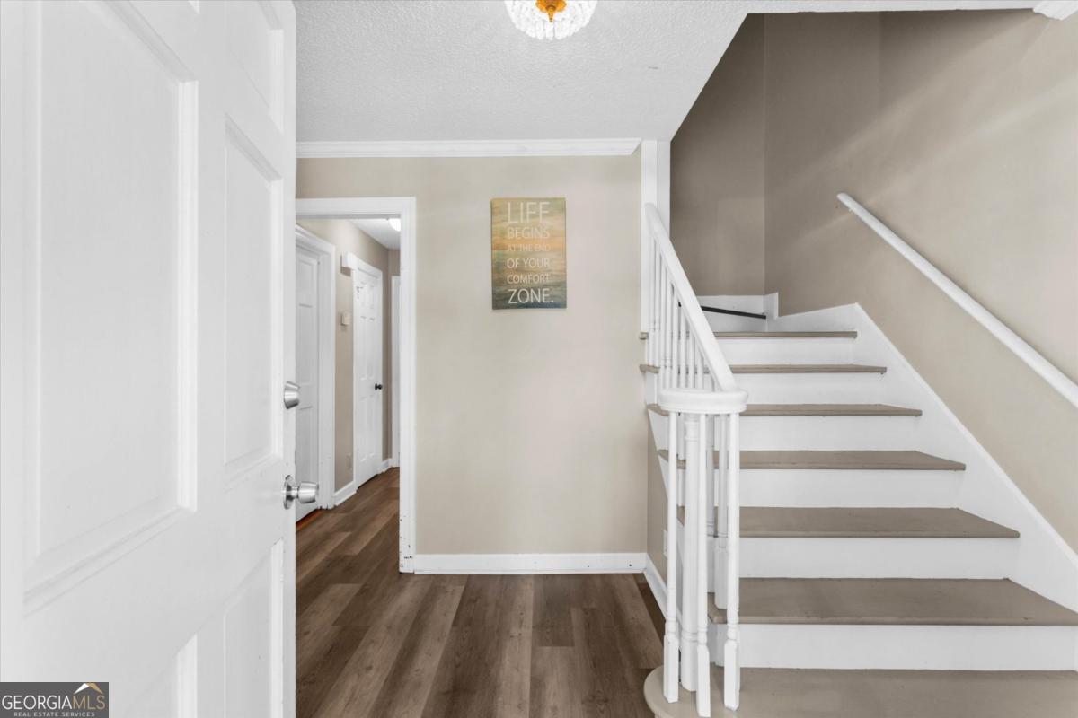 3722 Southgate Drive Sw Property Photo 5