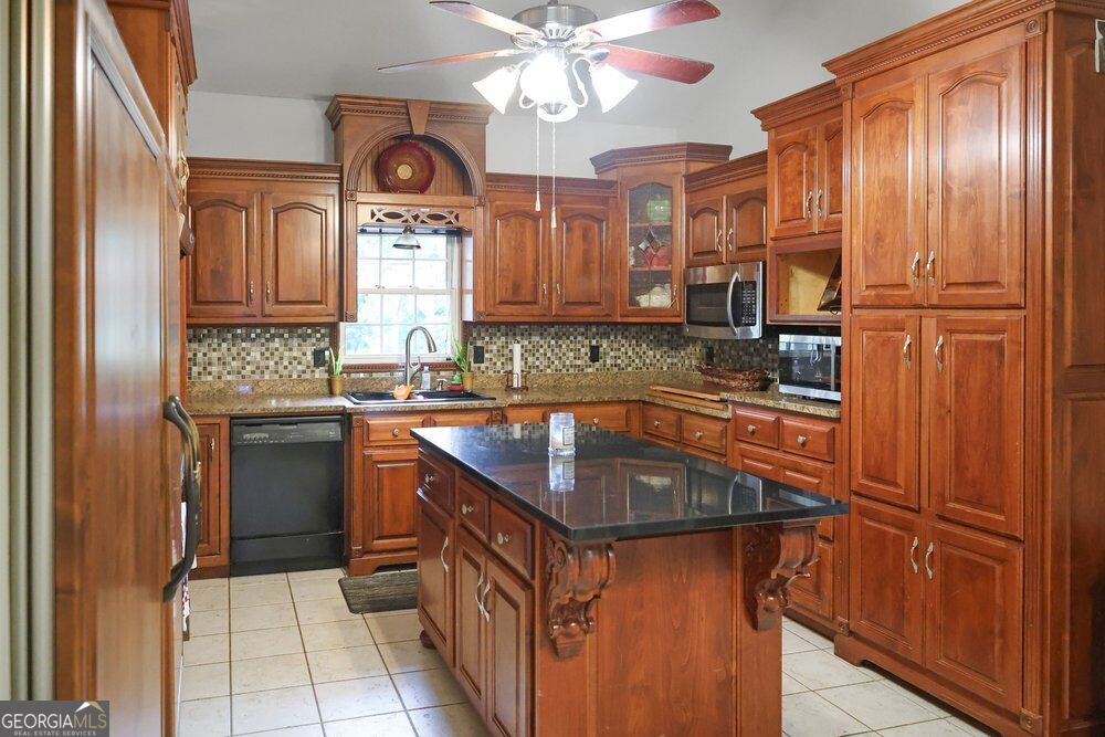107 Cedar Pond Road Property Photo 21