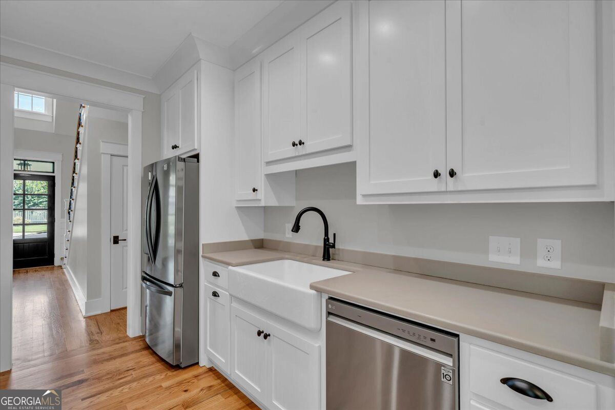 203 Oberon Place N Property Photo 17