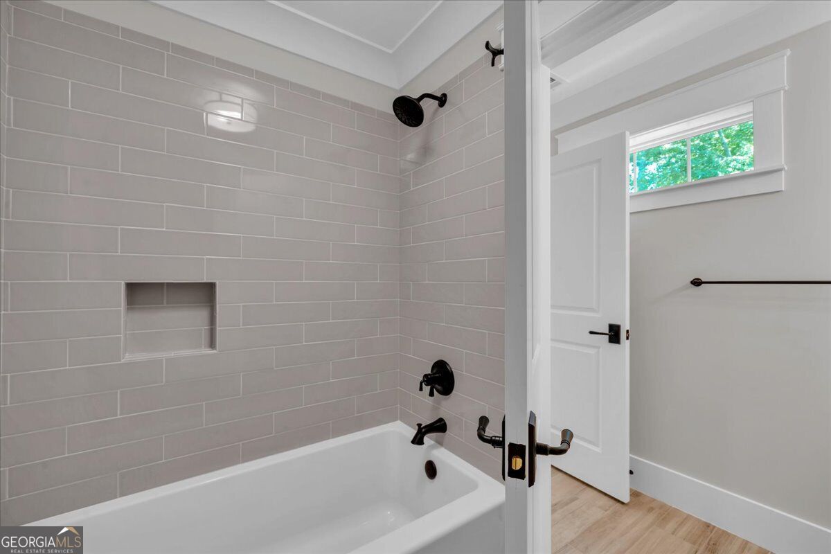 203 Oberon Place N Property Photo 38
