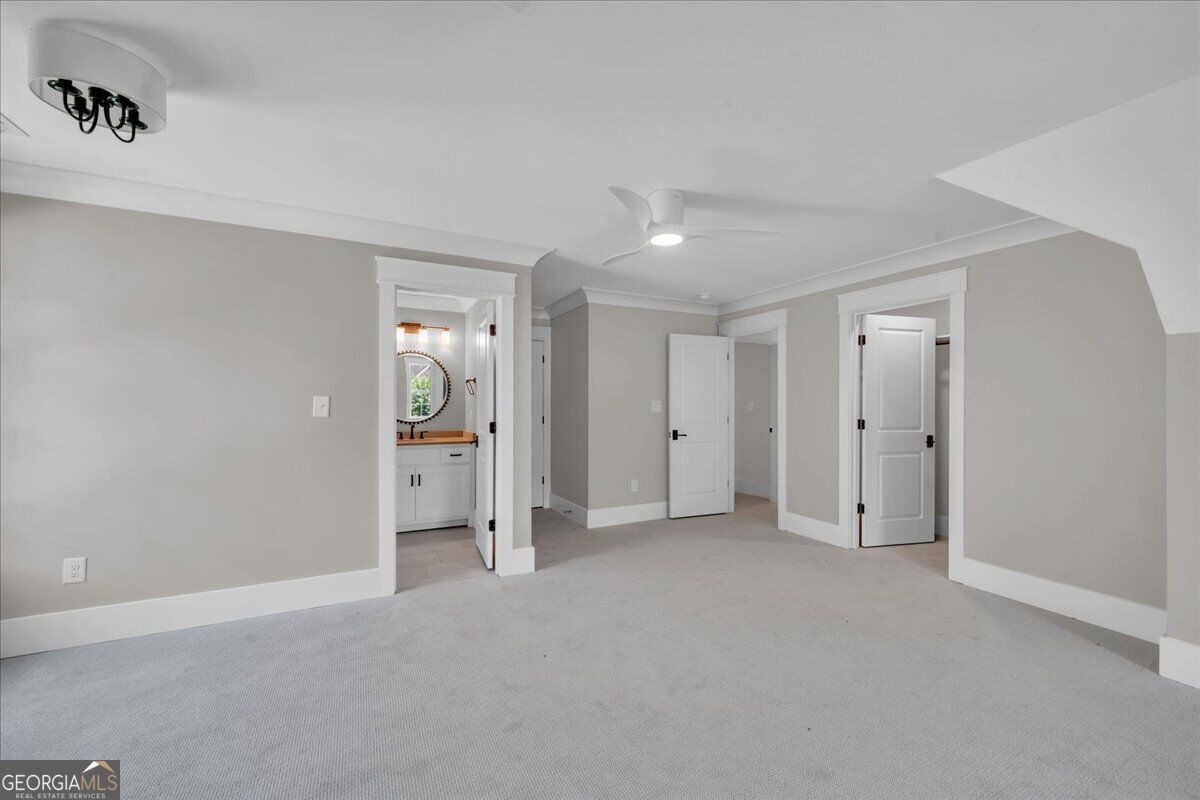 203 Oberon Place N Property Photo 45