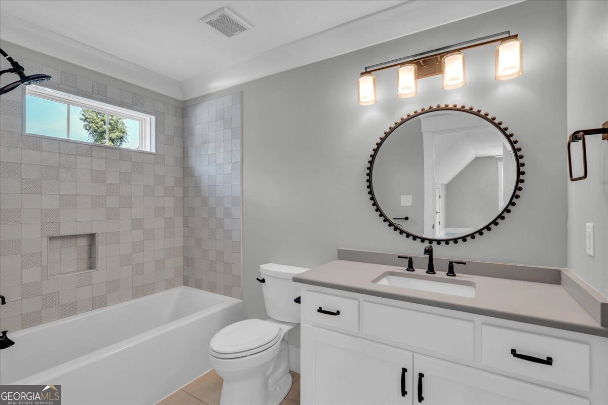 203 Oberon Place N Property Photo 46