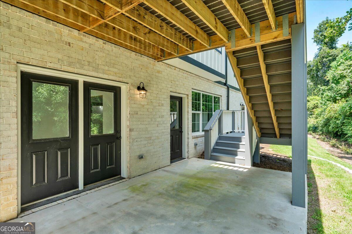 203 Oberon Place N Property Photo 57