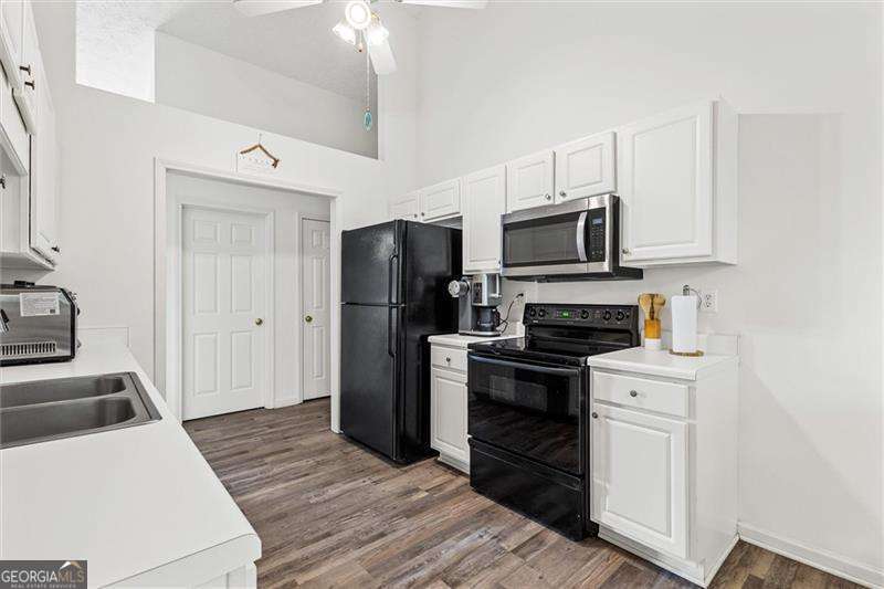 3325 Mill River Cove Property Photo 12