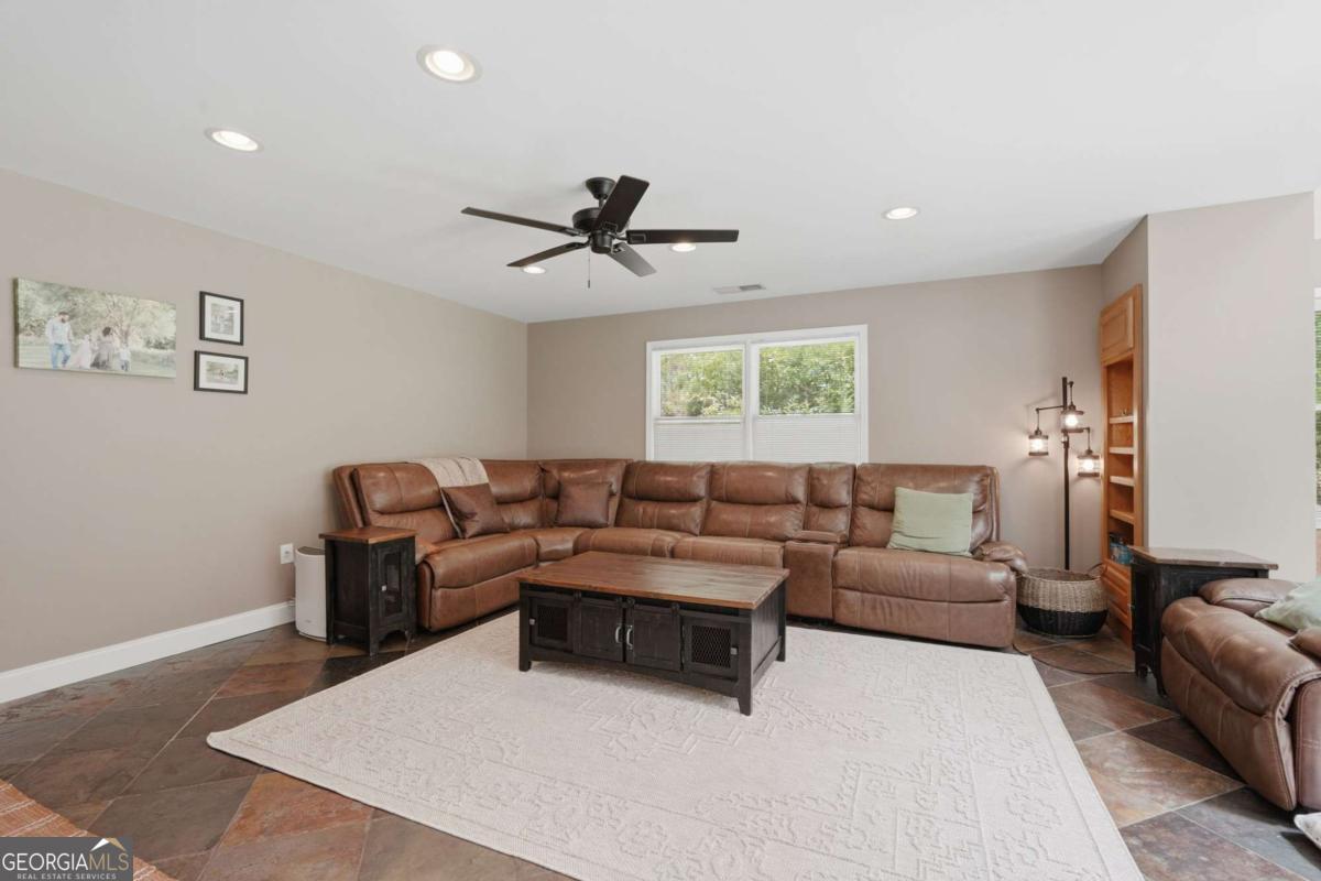 270 Ridgeway Road Property Photo 39