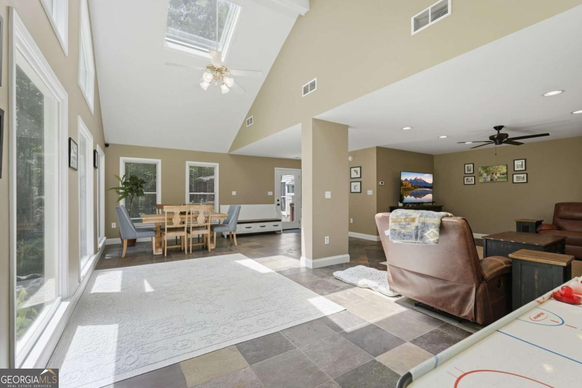 270 Ridgeway Road Property Photo 41