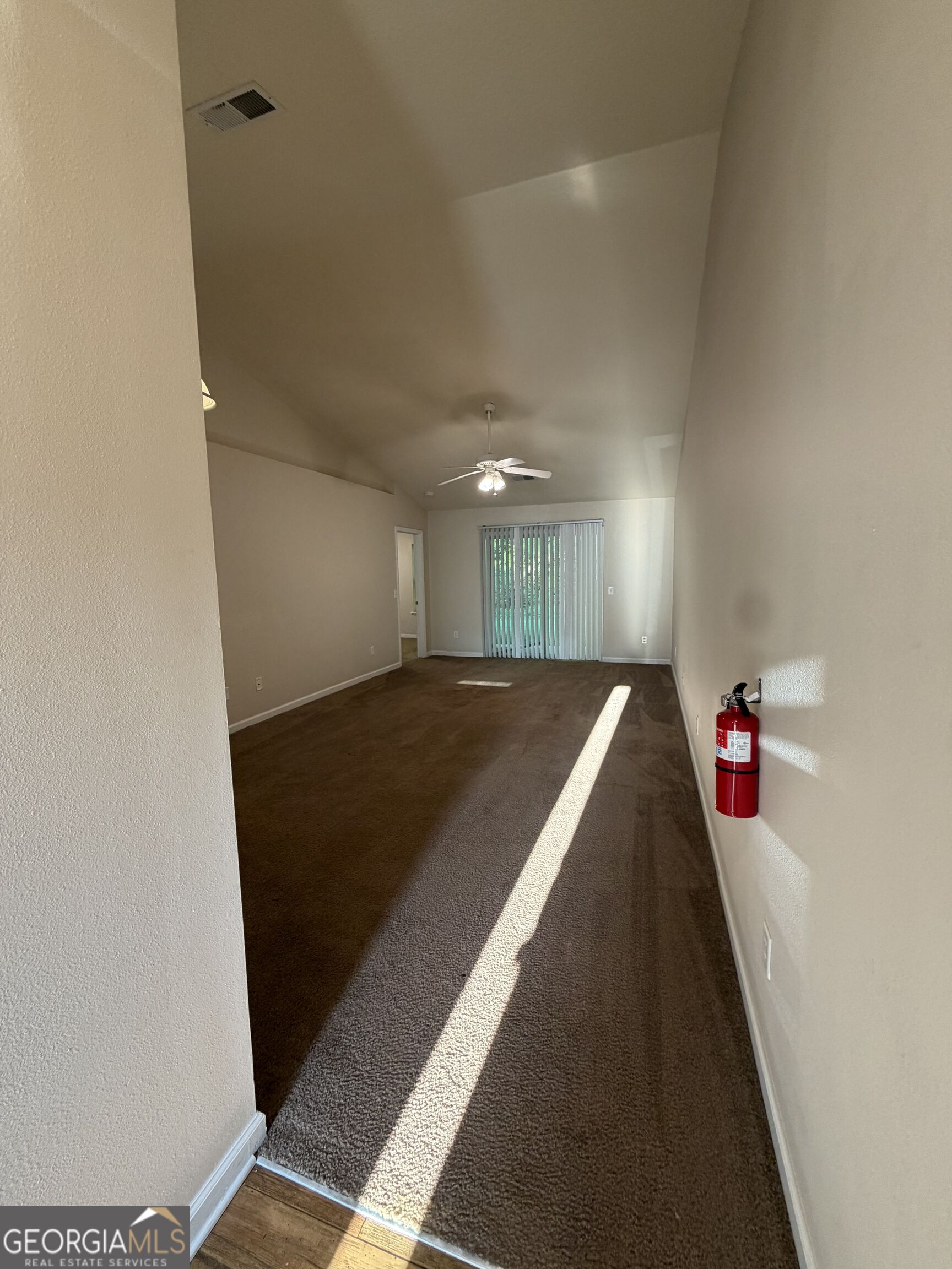 410 E Lawnwood Court Property Photo 7