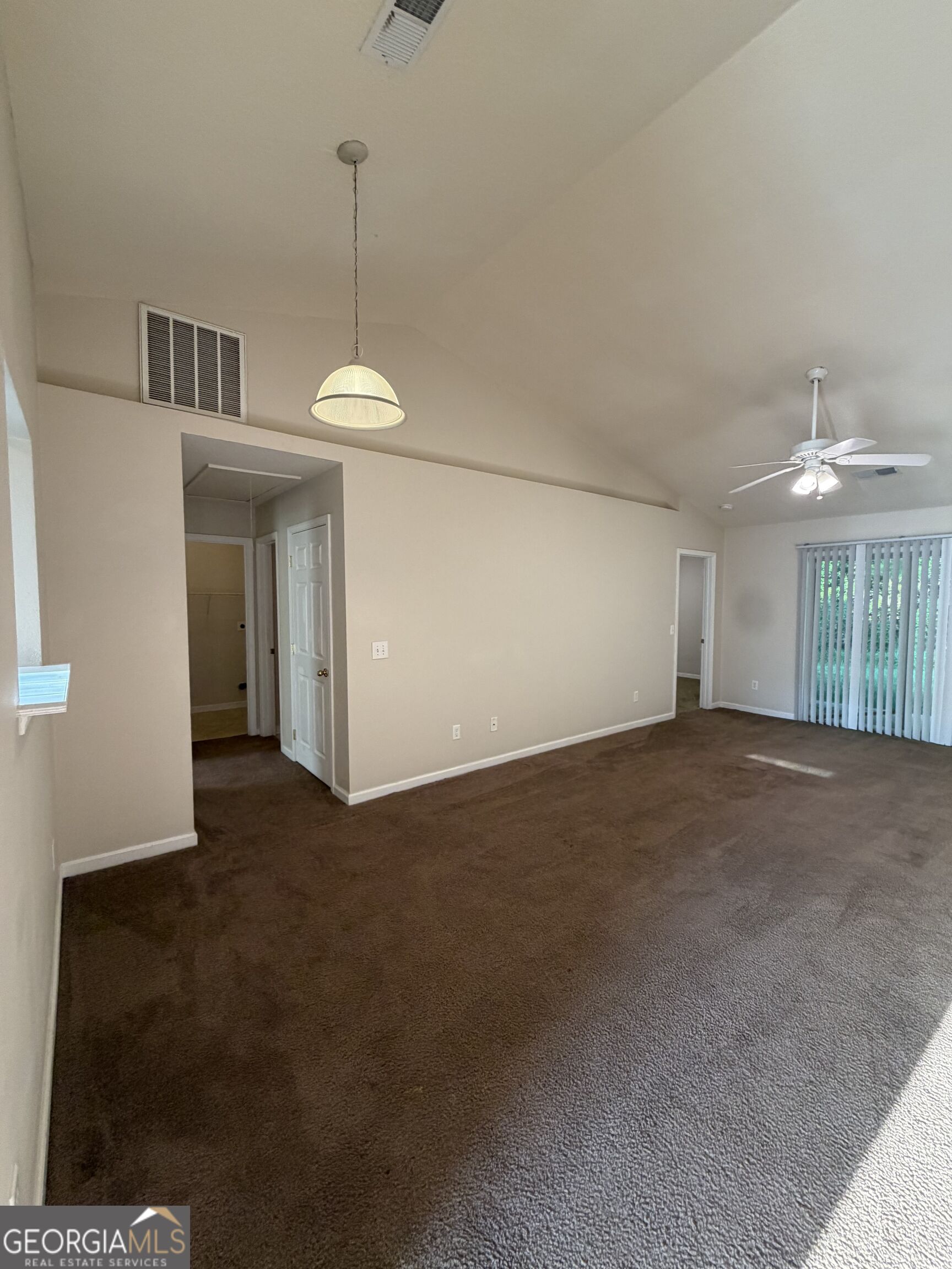 410 E Lawnwood Court Property Photo 8